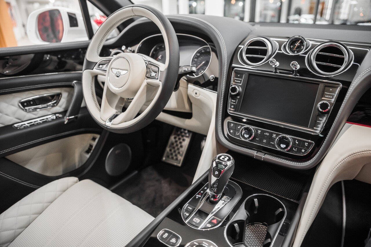 New-2020-Bentley-Bentayga-Speed (2).jpg 현존 최고의 디자인을 가진 SUV