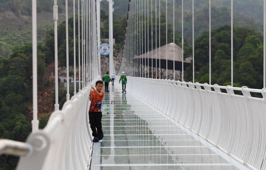 3.jpg 베트남에서 기네스 신청한 세계에서 가장 긴 유리 다리