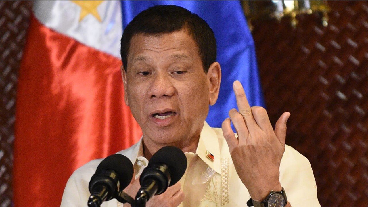 170815-grove-President-Duterte-tease_tak4rc.jpeg 세계 각국 정상들의 정계 입문 전 직업
