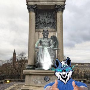 WOLFCOIN Pilgrimage : Legendary Wolf statue.