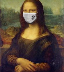 모나리자 울프코인 마스크 착용 - Mona Lisa is wearing WOLFCOIN mask.